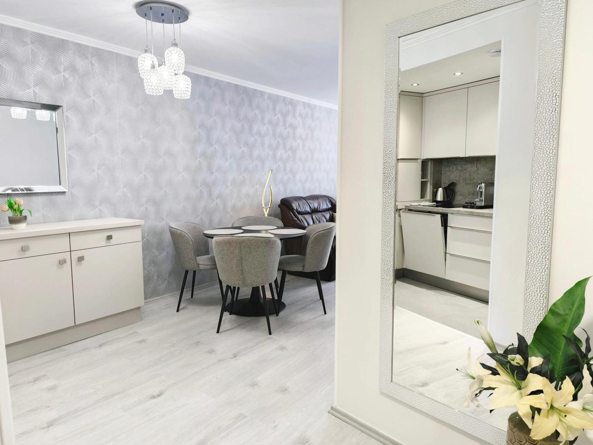 Sunshine Boutique Apartment